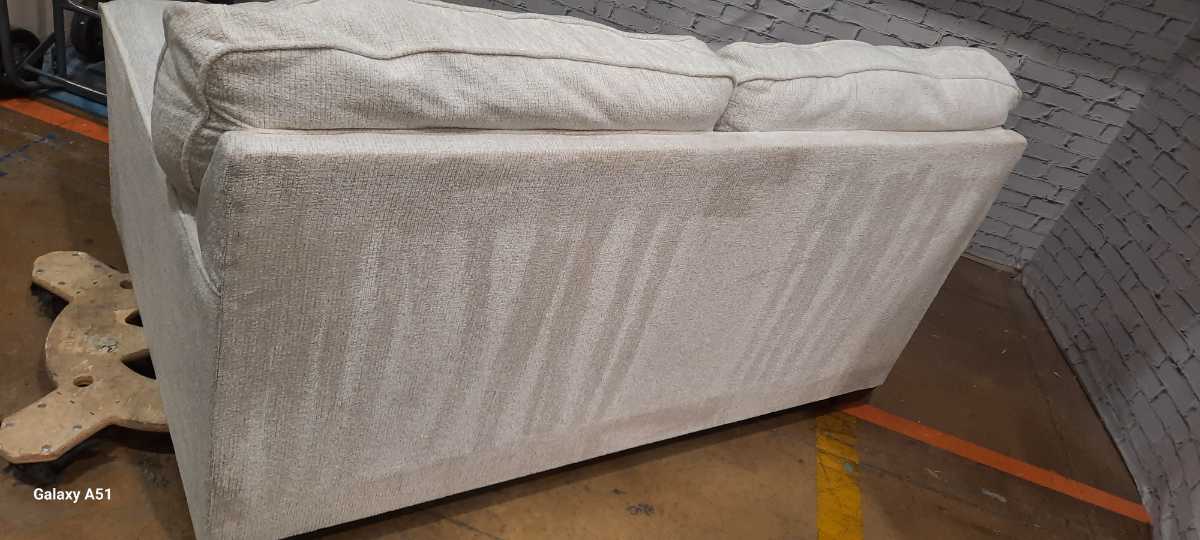 Padova-Exclusive Loveseat - Gallery Image 7